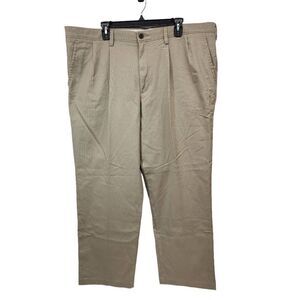 Dockers Size 42x30 Men's Classic Fit Signature Lux Cotton Stretch Pants-Pleated